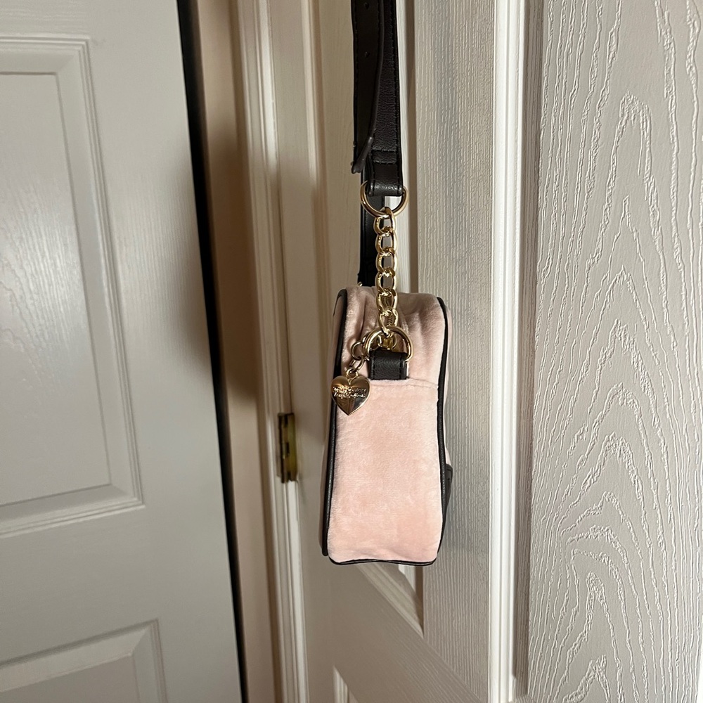 NWT Juicy Couture Velour Heritage Crossbody Bag Dusty Blush Pink Logo - Picture 7 of 9